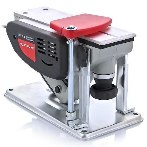 Рубанок Интерскол Р-82/710